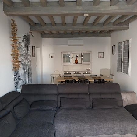 Maison De Vacances 3 Chambres Avec Terrasses 생죠지드디돈느 외부 사진